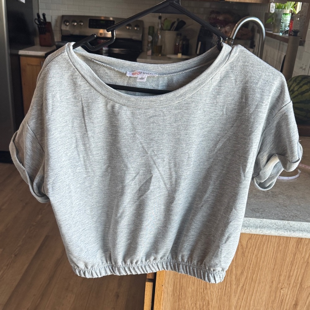 Casual Gray Crop Top for Women